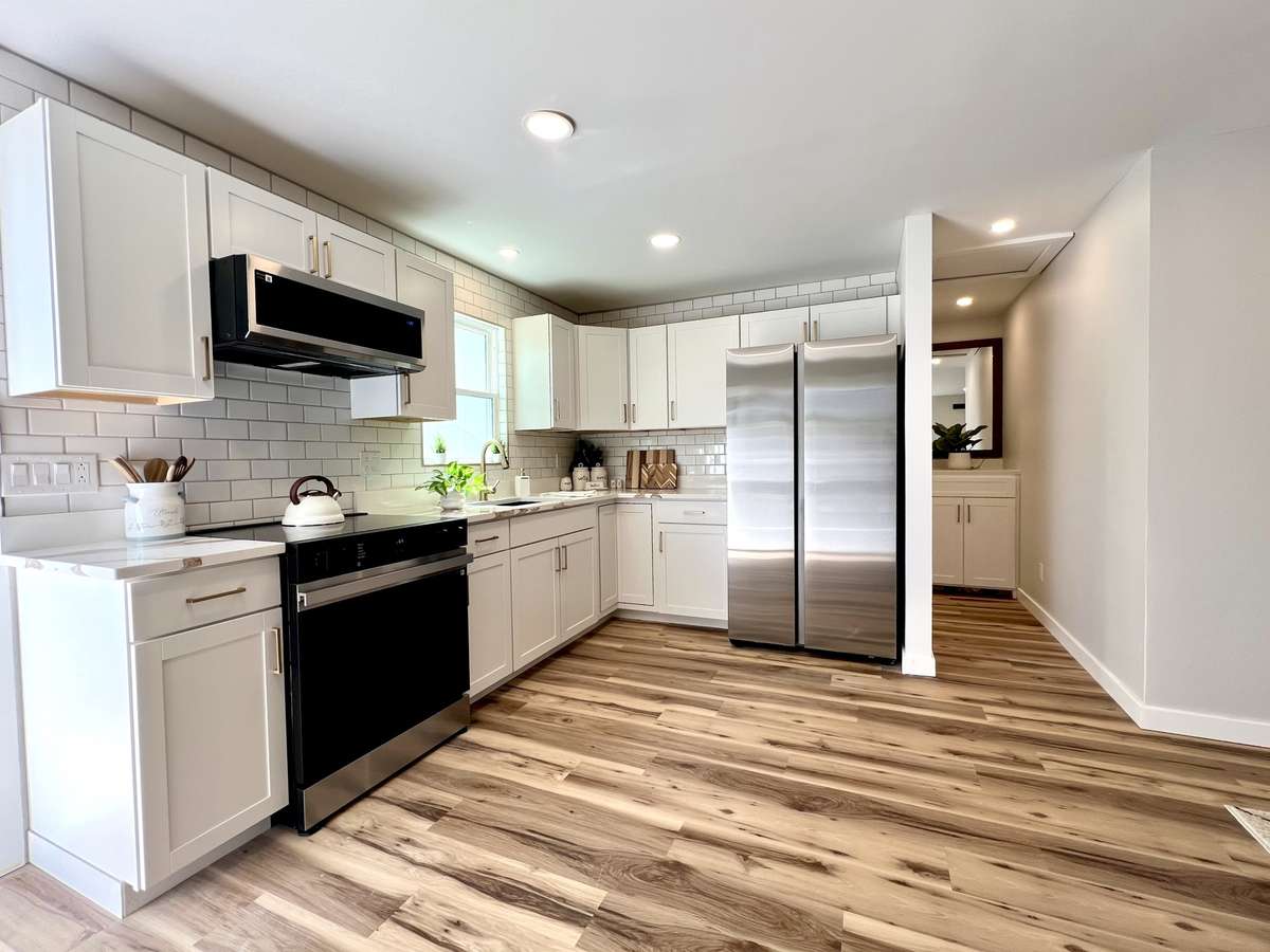 Rear cottage kitchen