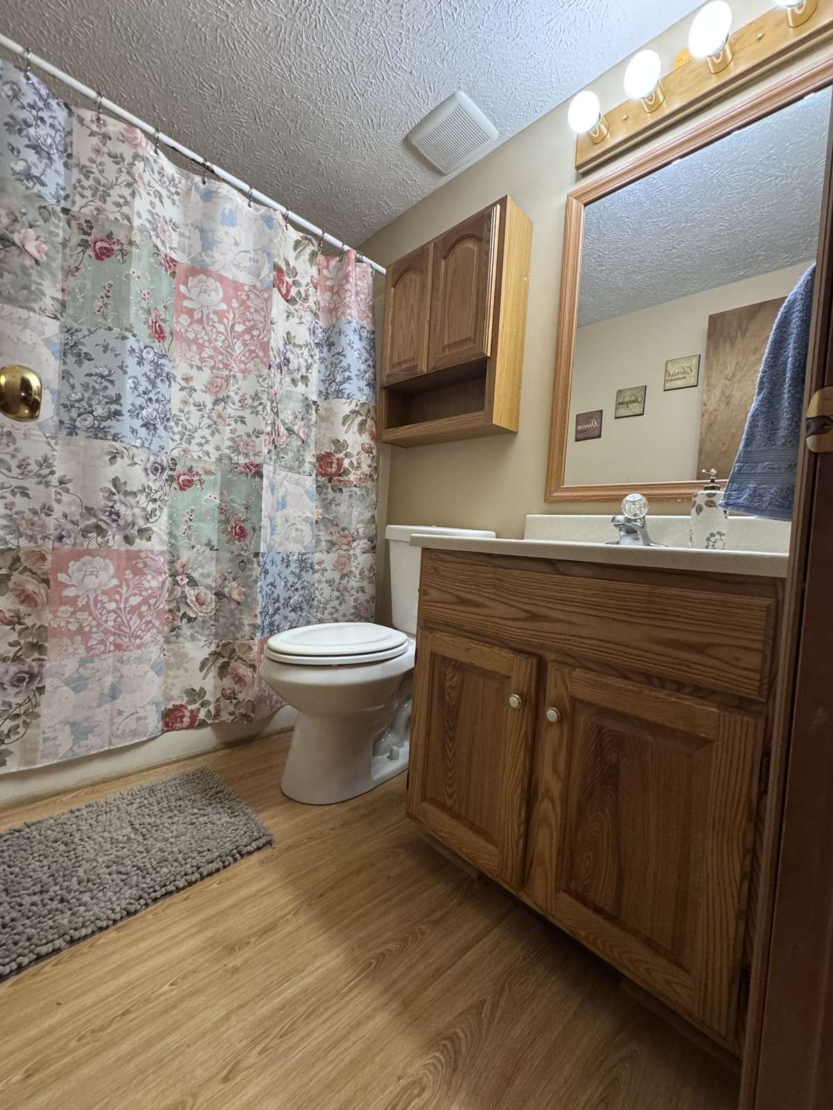 Hall bath on main level.