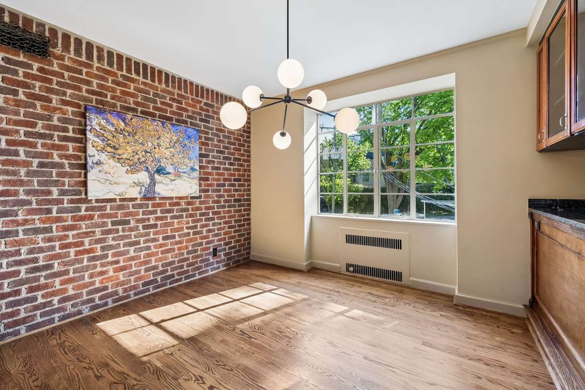 Another view of dining room.  These windows are fabulous!!