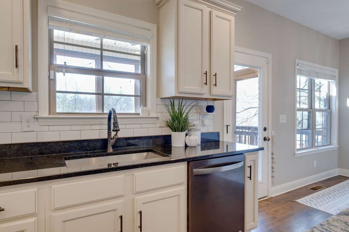 100% Loans Available on this Home!!!
