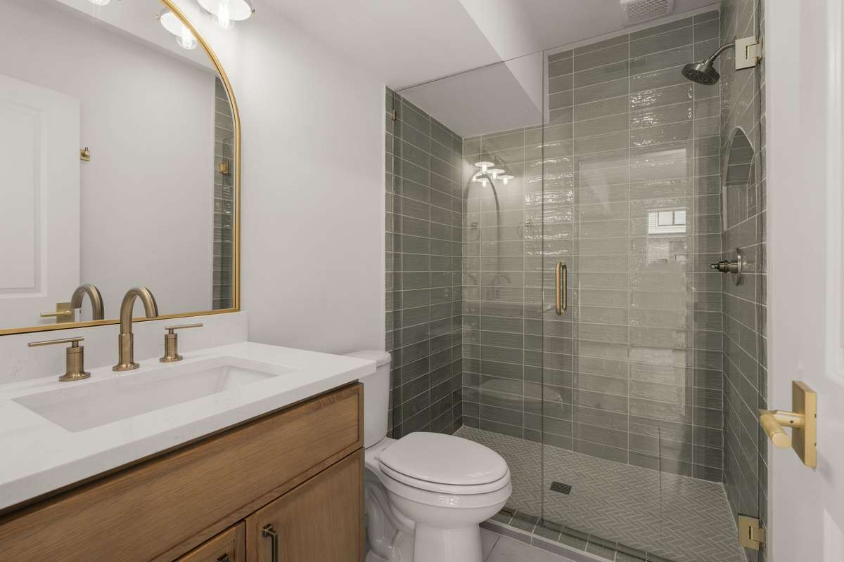 Secondary bathroom on first floor