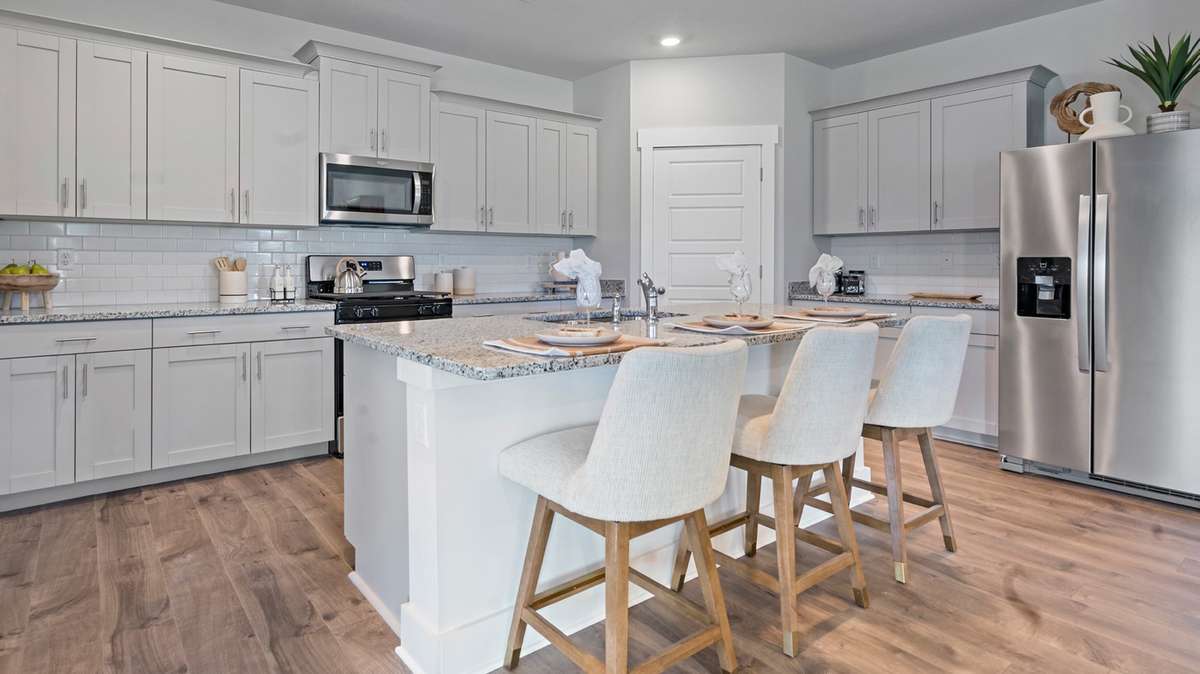 These pictures are of another Denham plan built in another area, not all features or finishes are the same.  Please call for the details for the finishes inside this new home.
