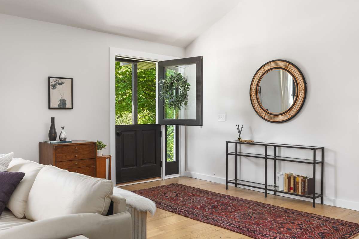The entry is so welcoming and a great way to let fresh air in
