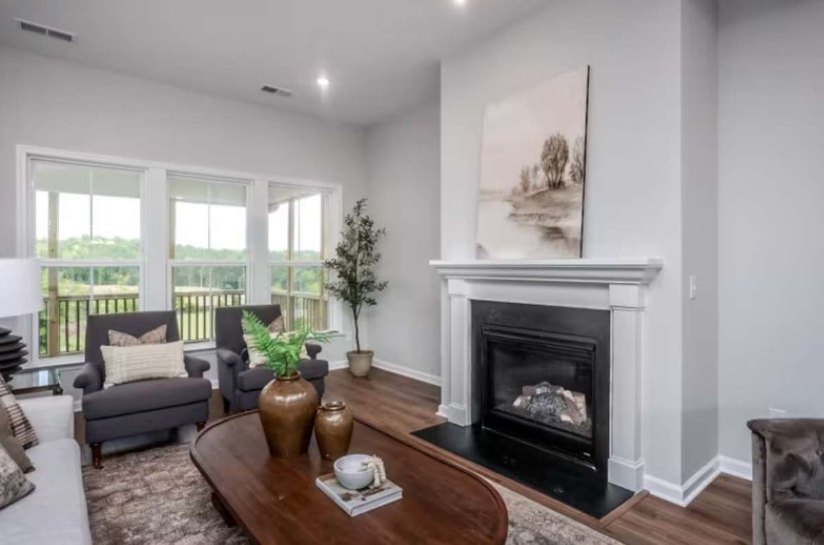 Photos of a Moorpark model. Personalize yours today!