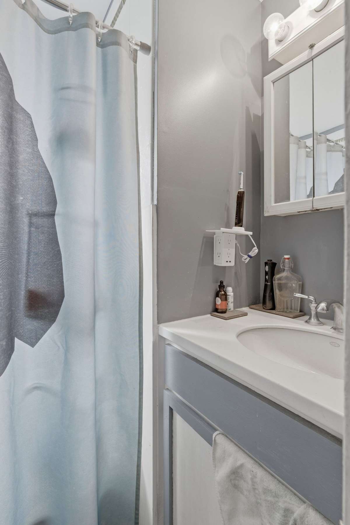 Main level bathroom