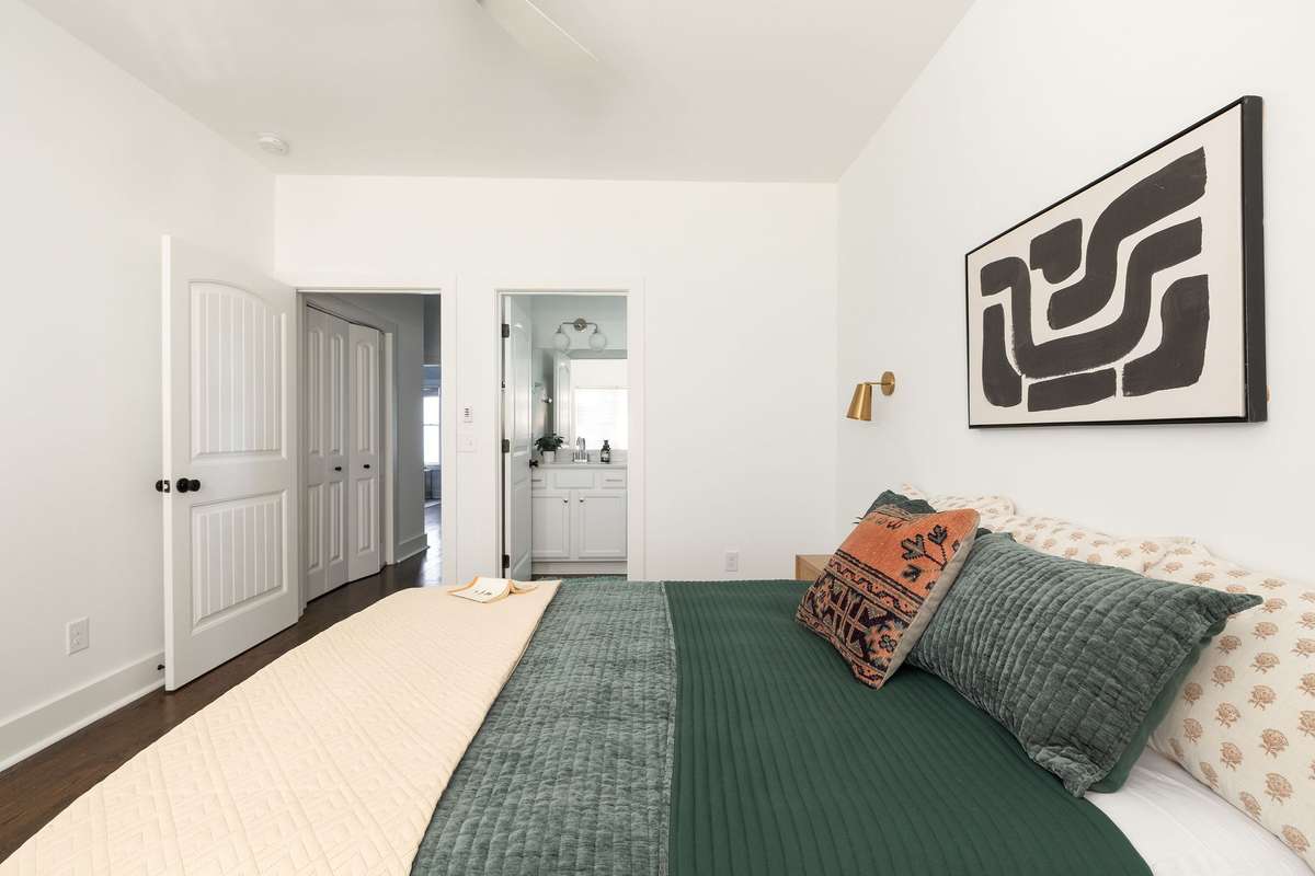 This room is right next to the laundry closet, making it easy to put the laundry away