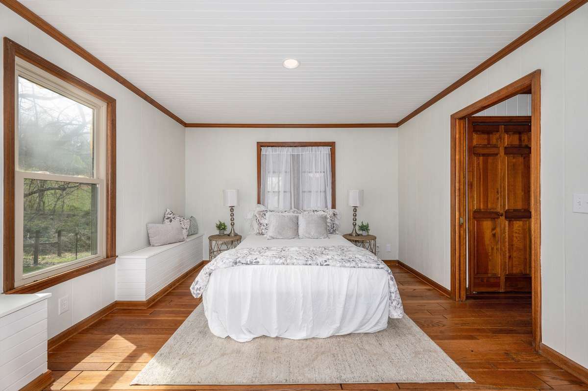 Primary suite on main level