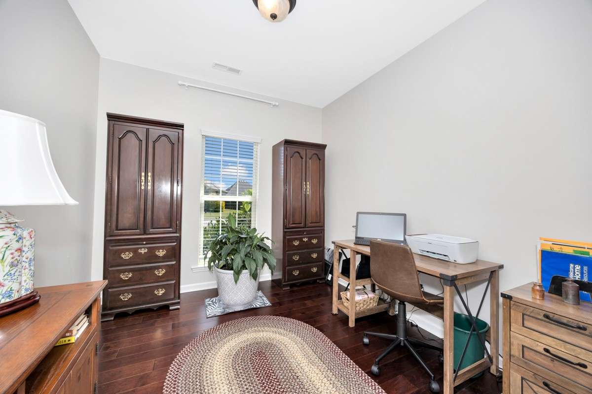 Bedroom - wood flooring