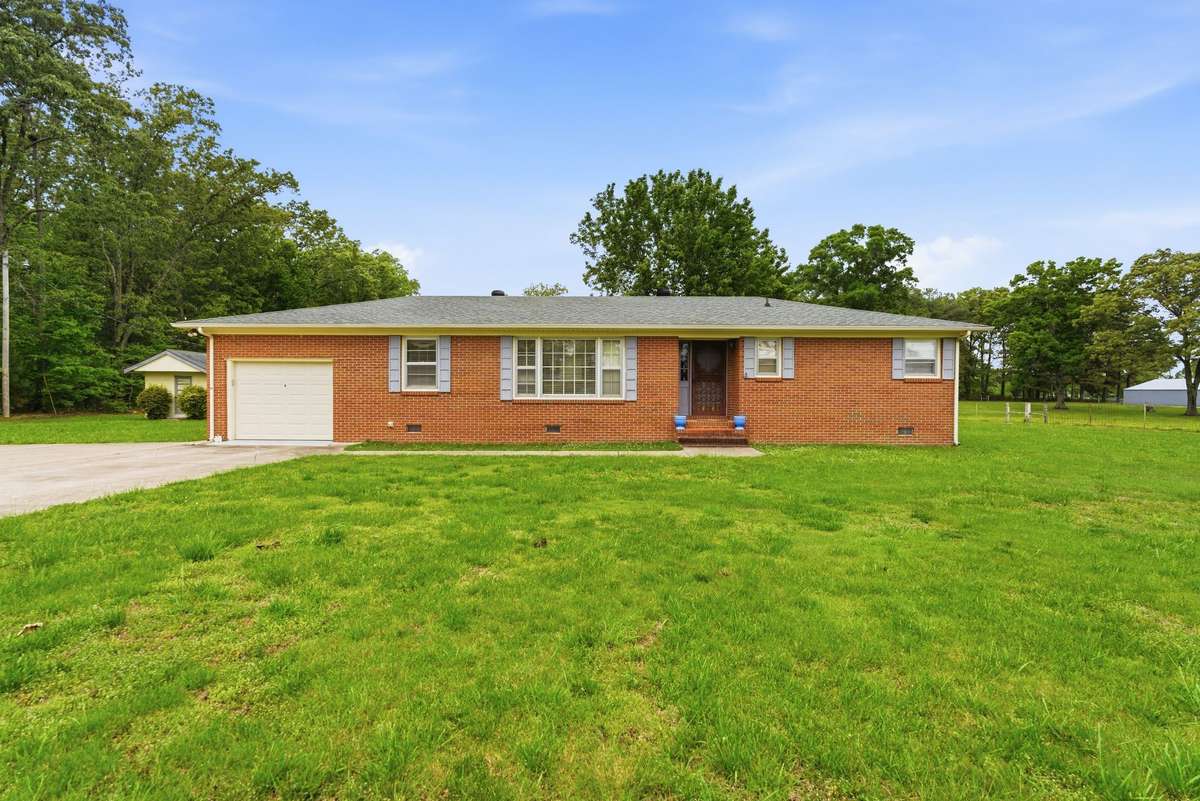 Welcome to 194 Hickory Drive, Manchester, TN 37355