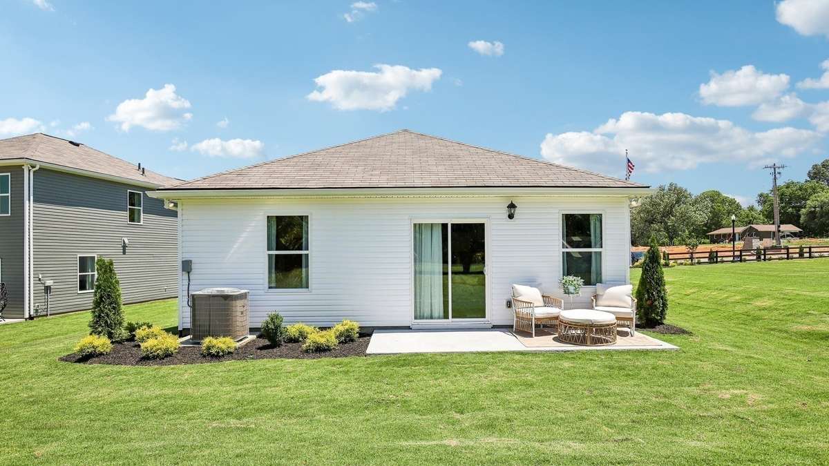 Photos of previously completed home of same floor plan.  Features may vary.