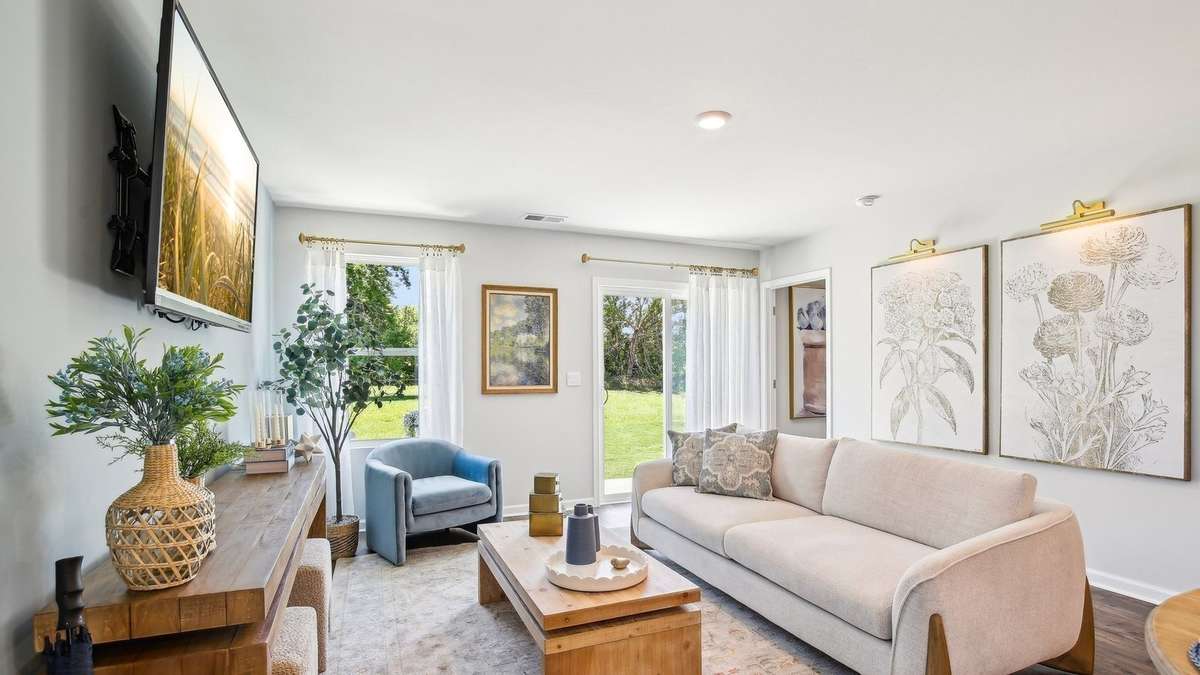 Photos of previously completed home of same floor plan.  Features may vary.