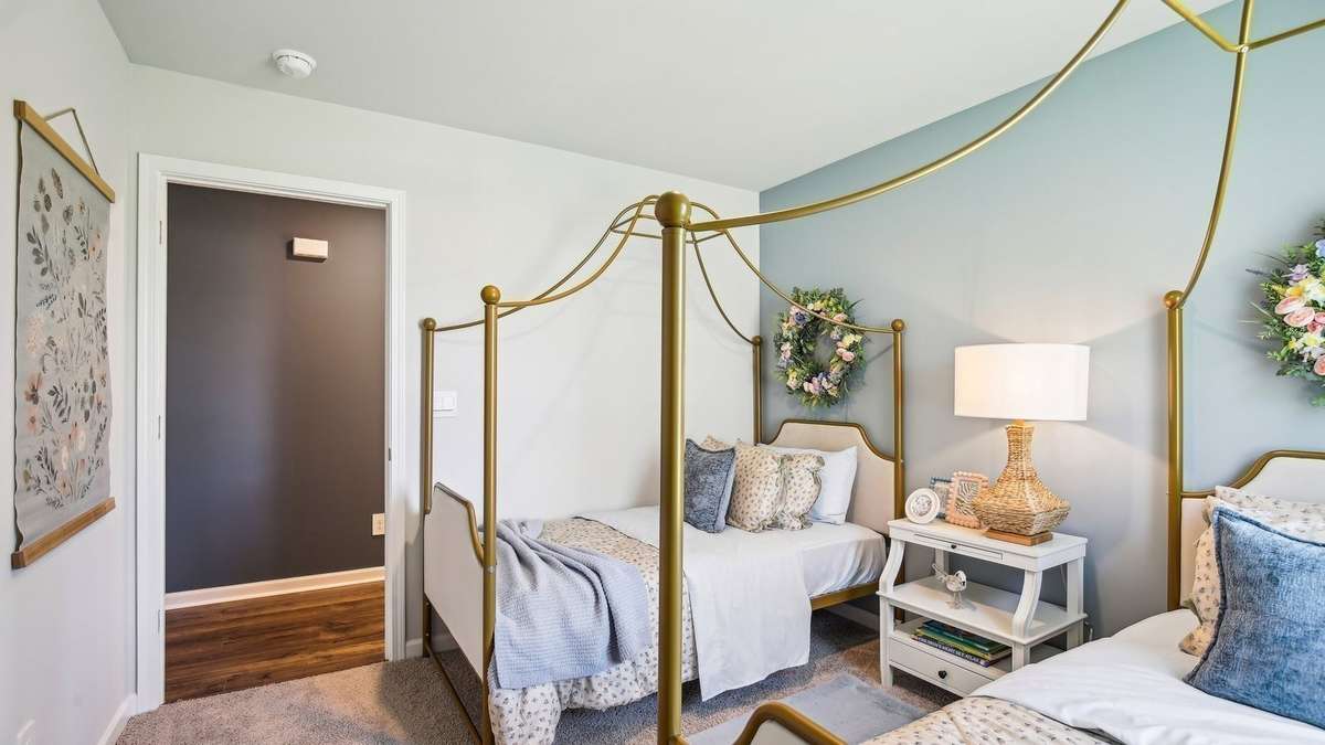 Photos of previously completed home of same floor plan.  Features may vary.