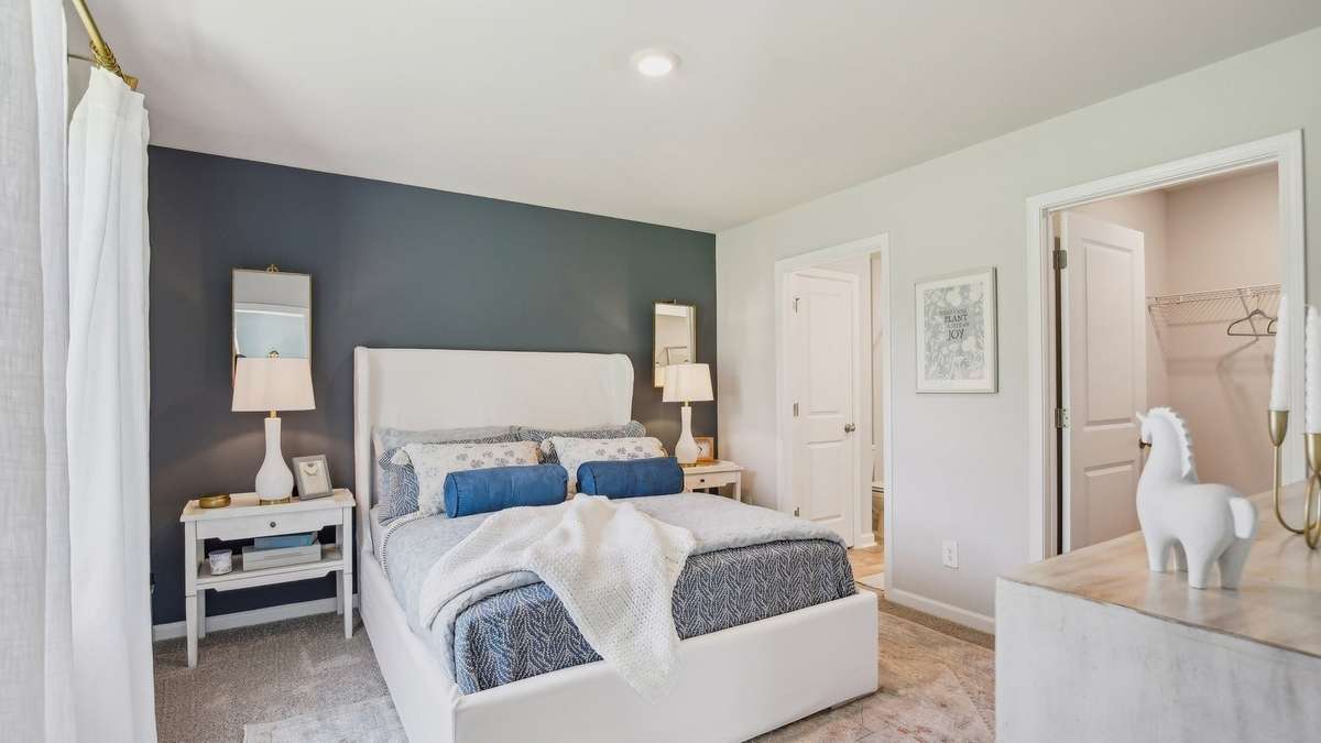 Photos of previously completed home of same floor plan.  Features may vary.