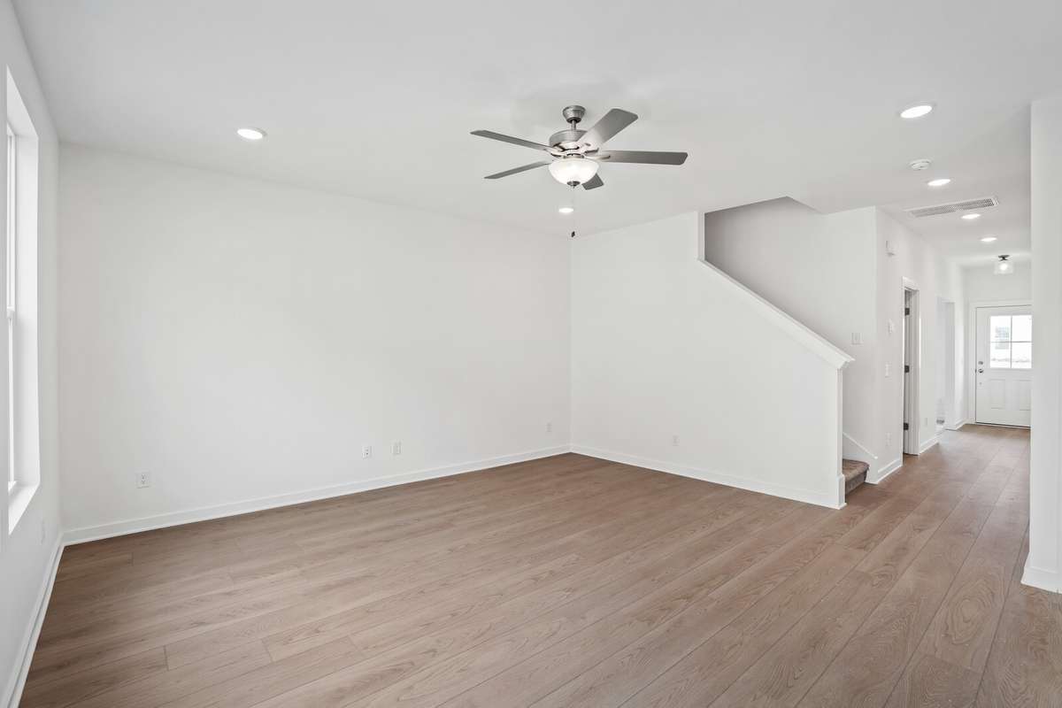 Picture of model home and not of actual home being built.  Colors and selections may vary