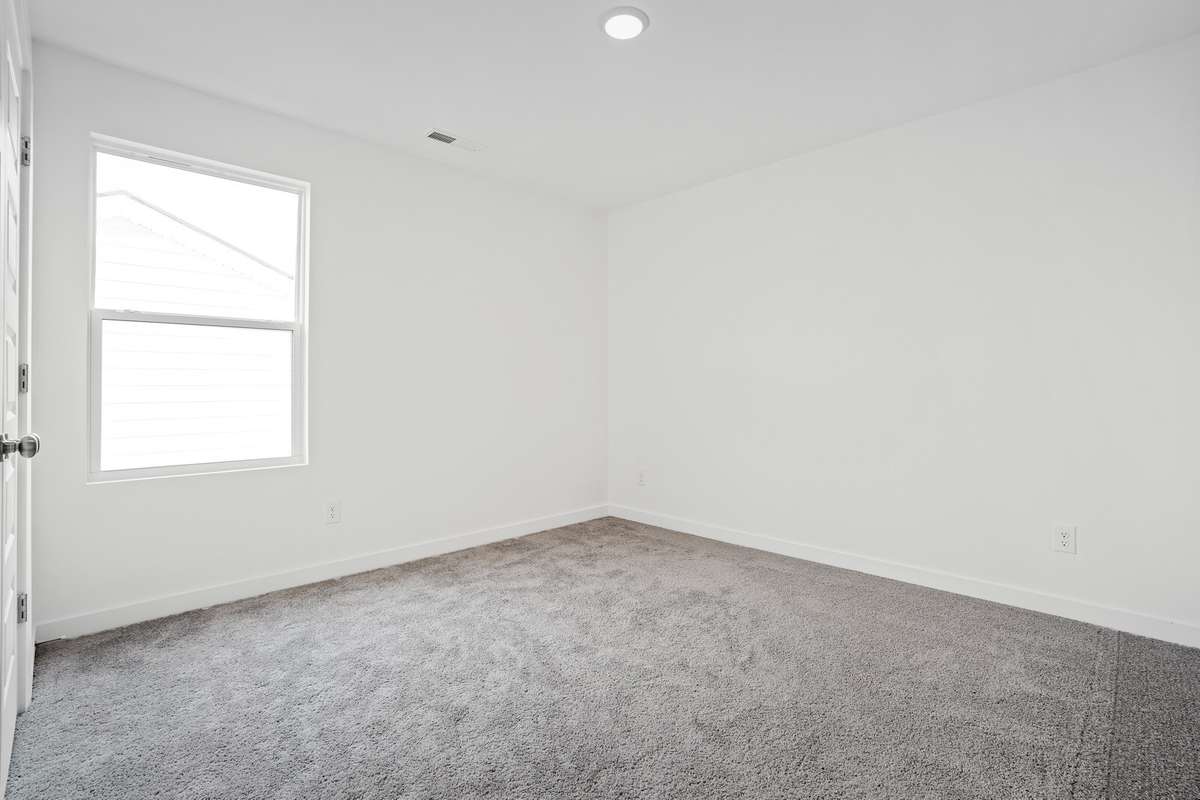 Picture of model home and not of actual home being built.  Colors and selections may vary