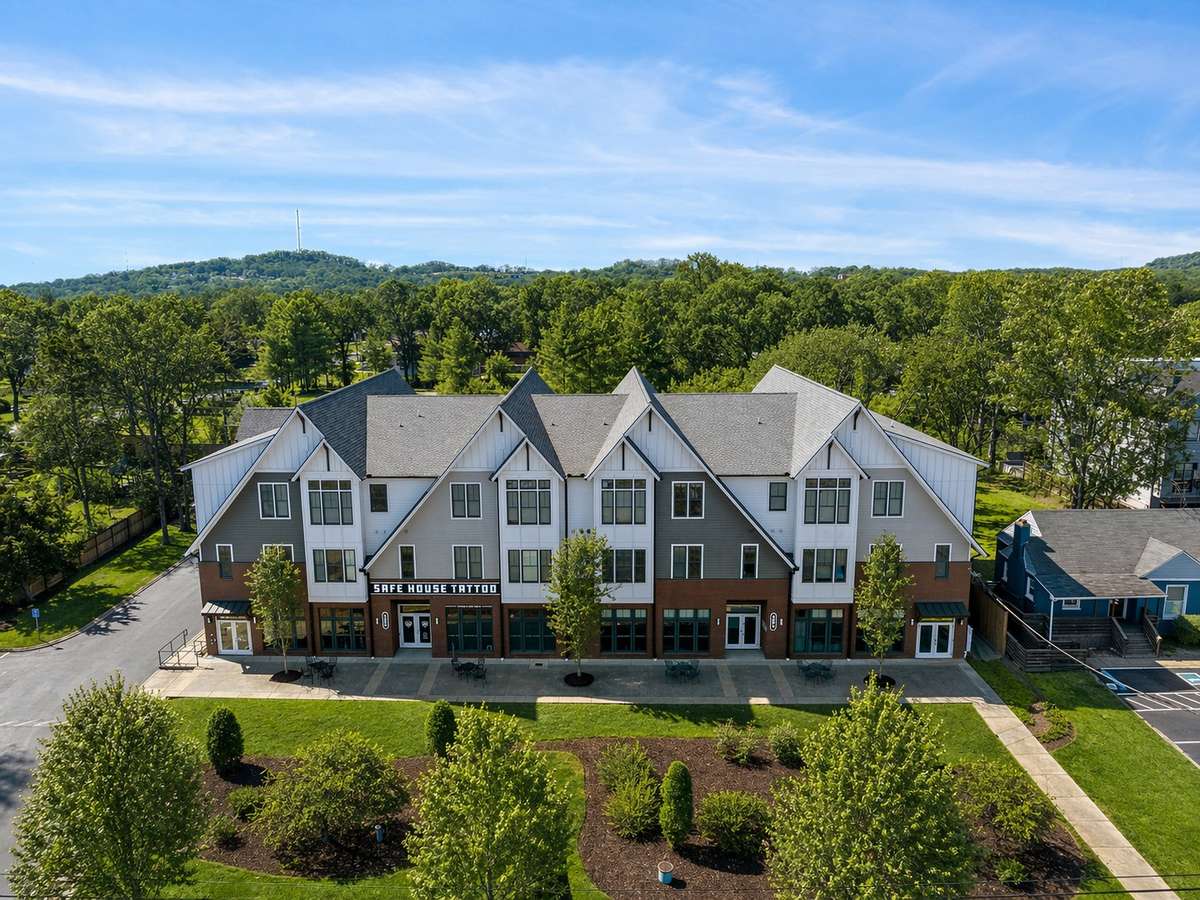 4303 Gallatin Pk #202 is nestled in an exclusive 16-Unit building in popular Inglewood!
