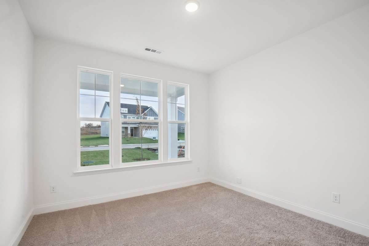A guest suite is located on the 1st floor and is perfect for multi-generational living or for overnight guests.