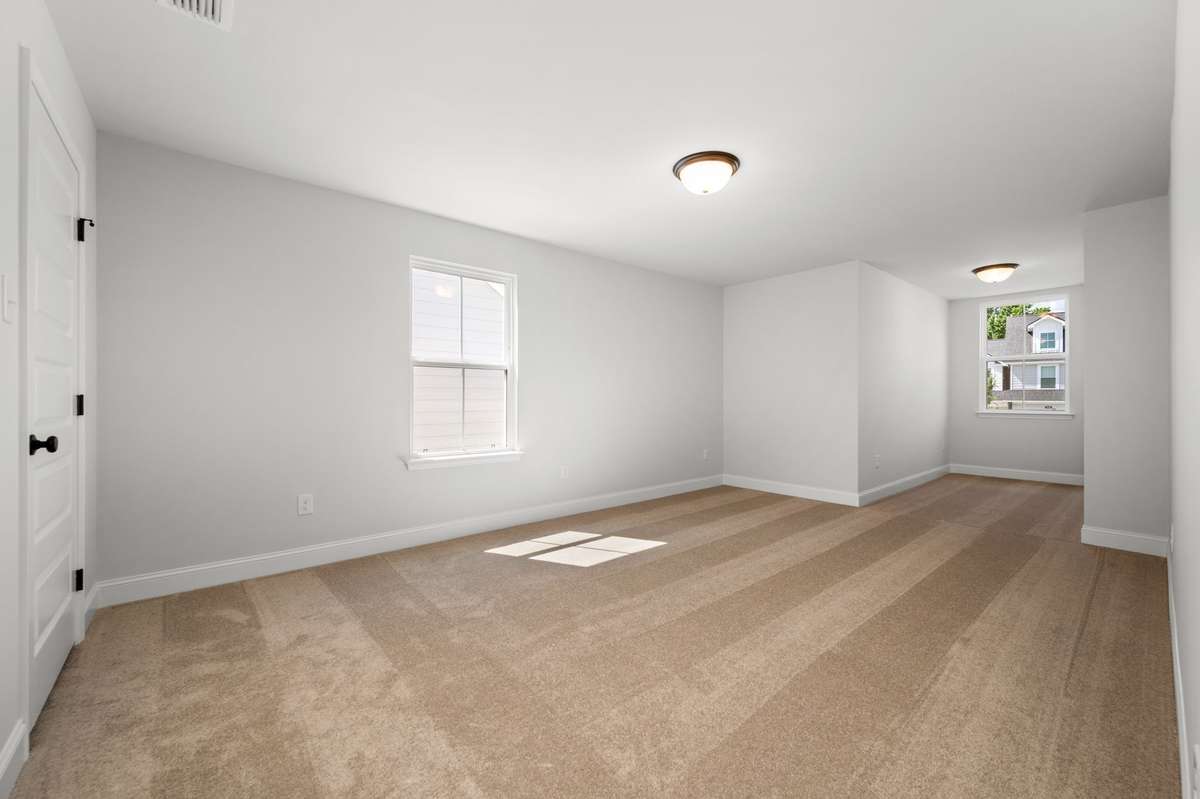 Photos shown are of a completed home of the same floorplan and are for reference purposes only. Options and colors may vary.