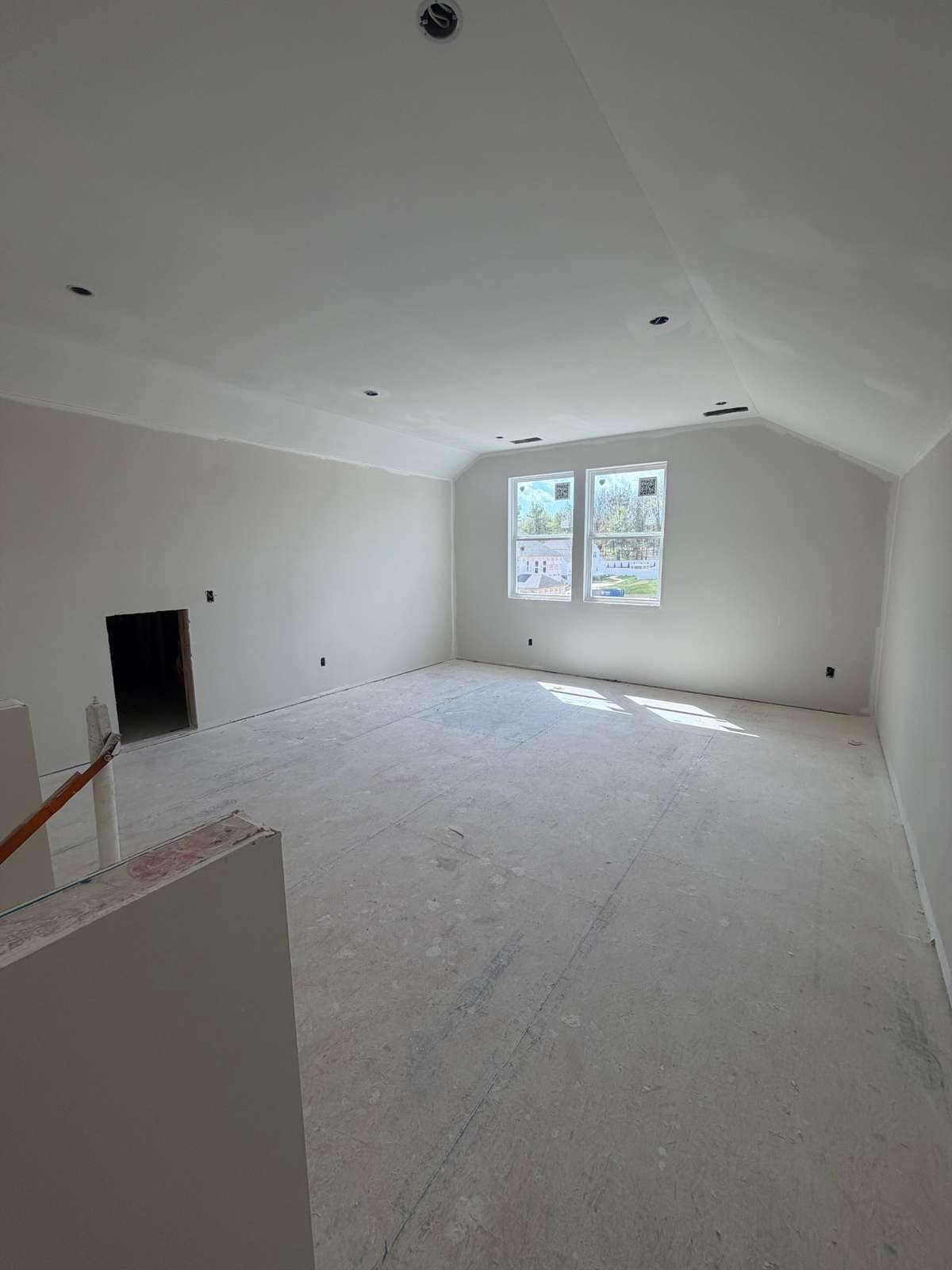 BONUS OR MEDIA ROOM