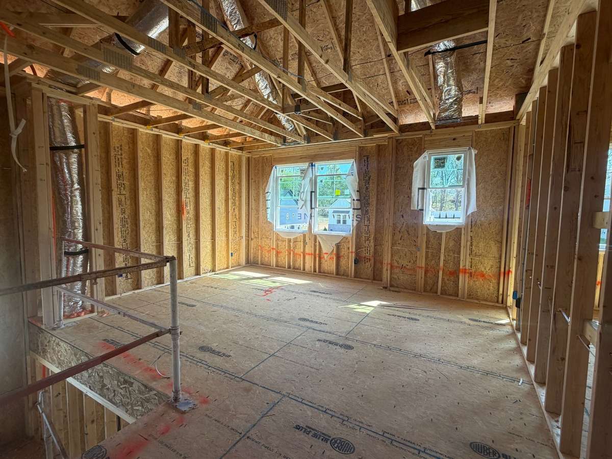 MEDIA/BONUS ROOM