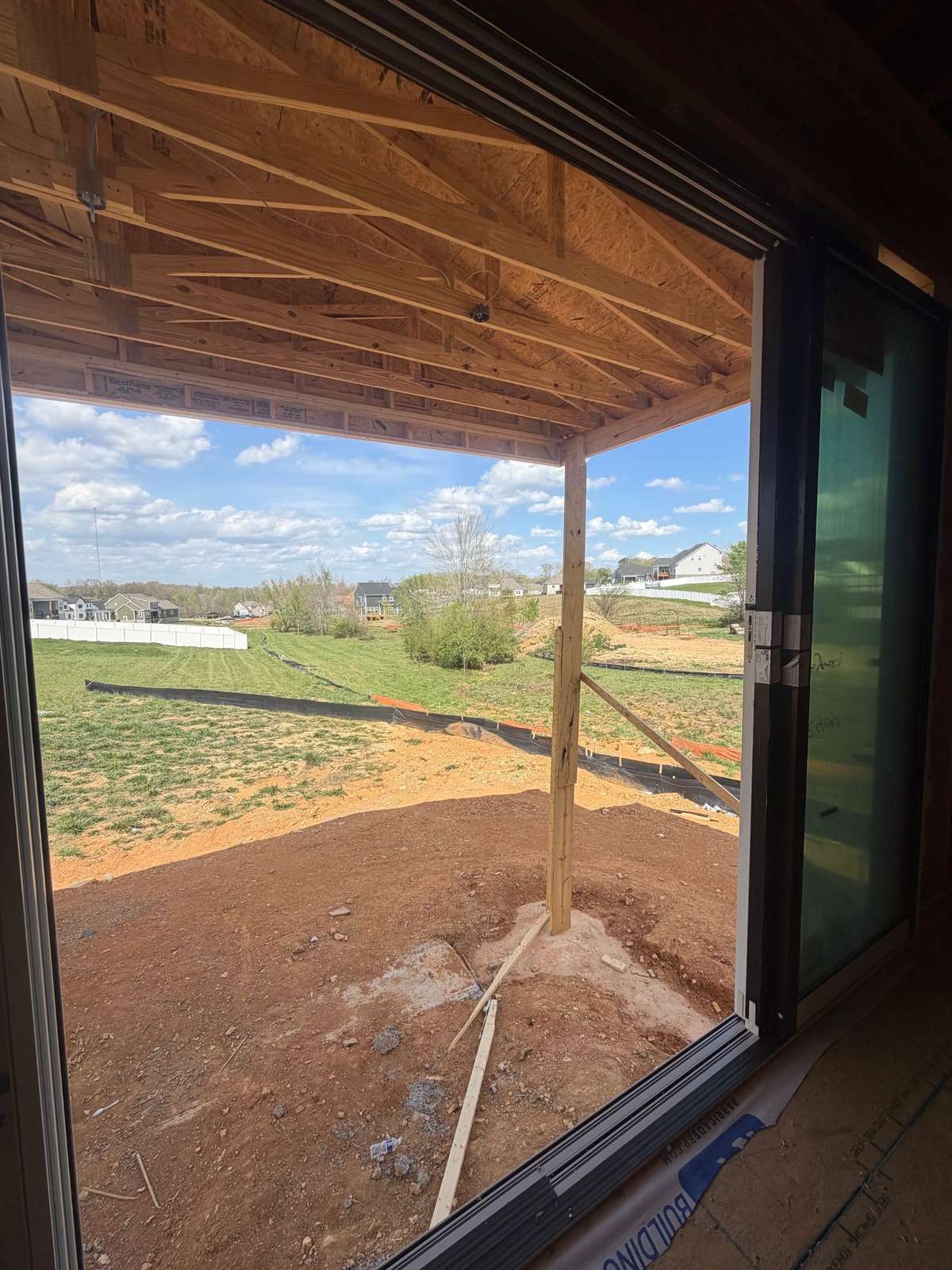 TRIPLE SLIDER PANEL DOORS