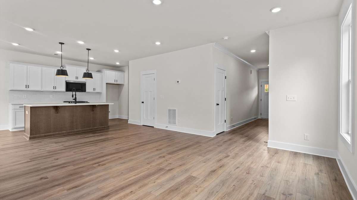 Beramont by DRB Homes- Pictures used for floor plan purposes only. Colors and selections will vary.