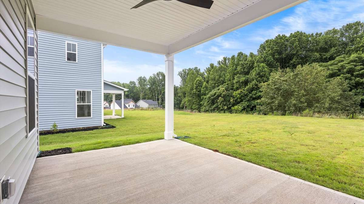 Beramont by DRB Homes- Pictures used for floor plan purposes only. Colors and selections will vary.