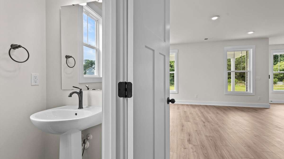 Beramont by DRB Homes- Pictures used for floor plan purposes only. Colors and selections will vary.