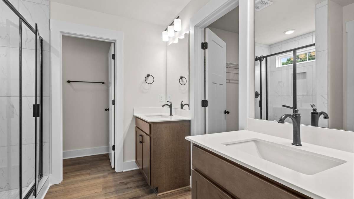 Beramont by DRB Homes- Pictures used for floor plan purposes only. Colors and selections will vary.