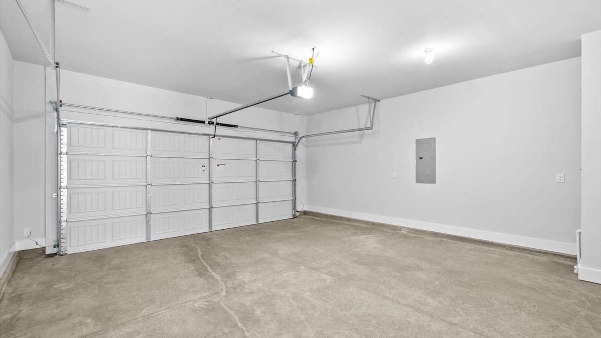 Freesia by DRB Homes- Pictures are for floor plan purposes only. Colors and selections will vary.