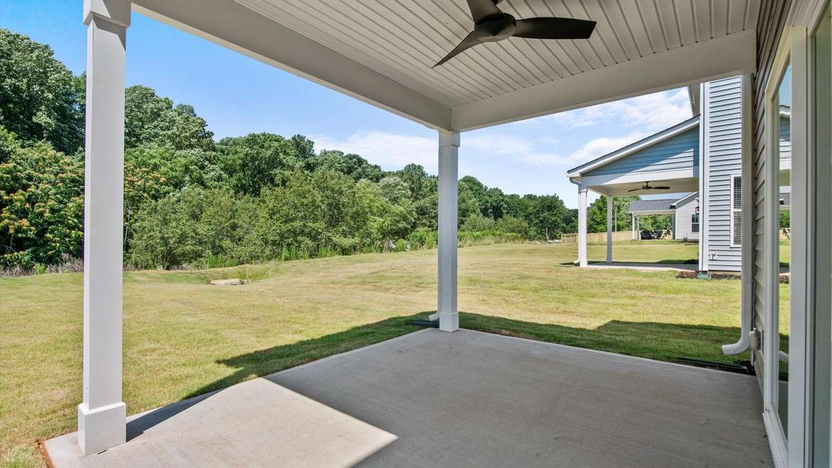 Jasmine by DRB Homes- Pictures are for floor plan purposes only. Colors and selections will vary.