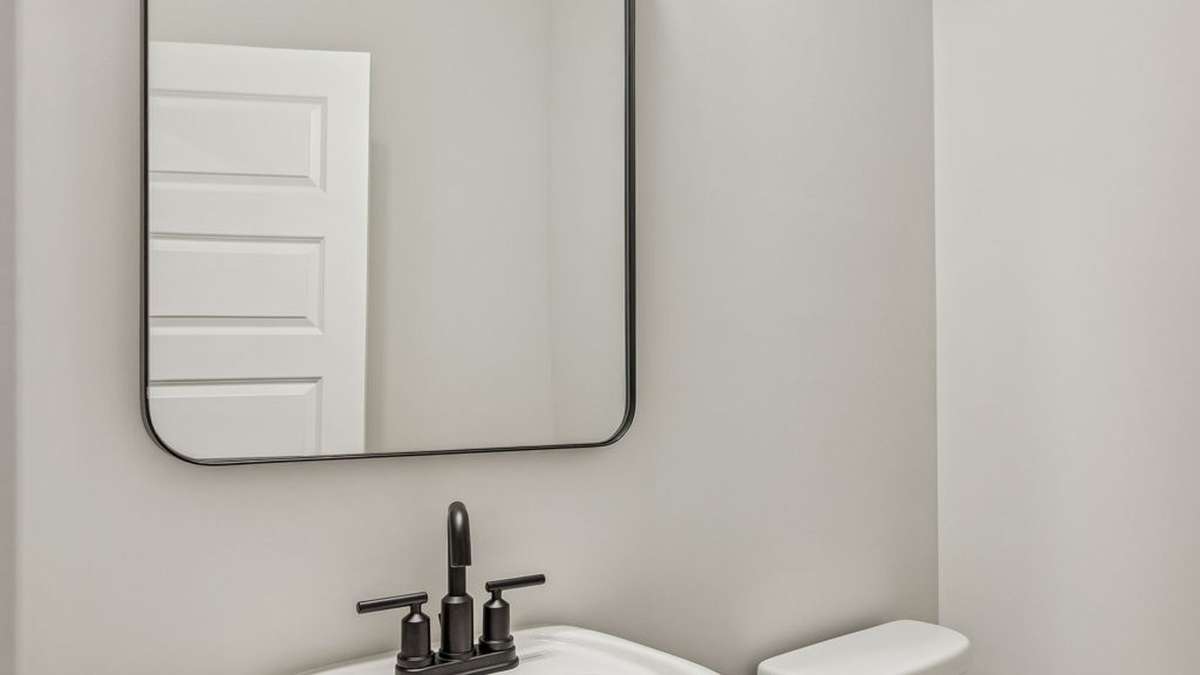 Images are from a previously built Tisdale.  You can still make color and option selections for this home.