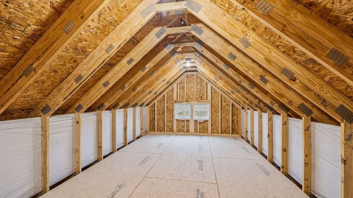 Images are from a previously built Tisdale.  You can still make color and option selections for this home.