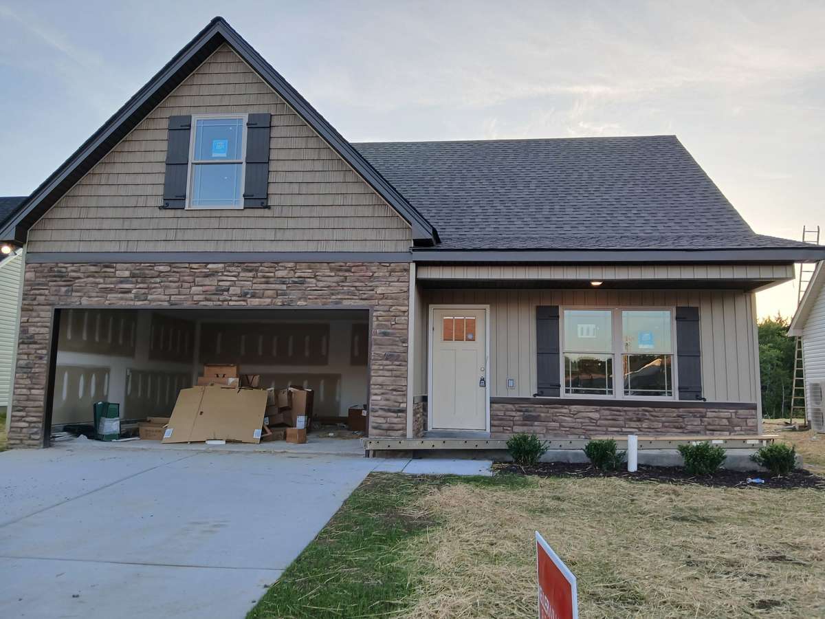 BEAUTIFUL NEW HOME AT 2921 VALLEY FARMS DRIVE IS OPEN ON SUNDAY 2:00 - 4:00 PM!
PREVIOUS HOUSE IS PICTURED.