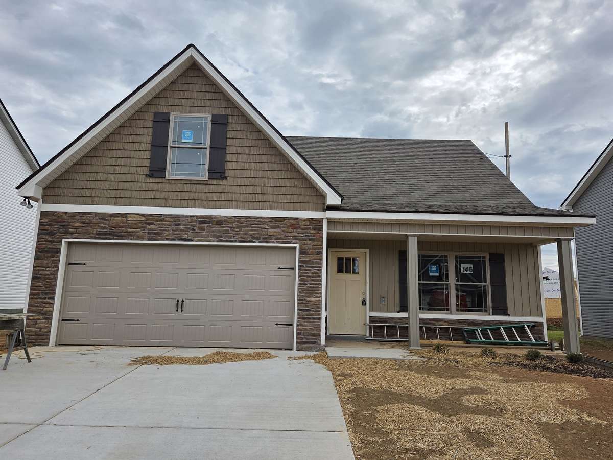 2914 Valley Farms Drive is Ready to be Your New Home!