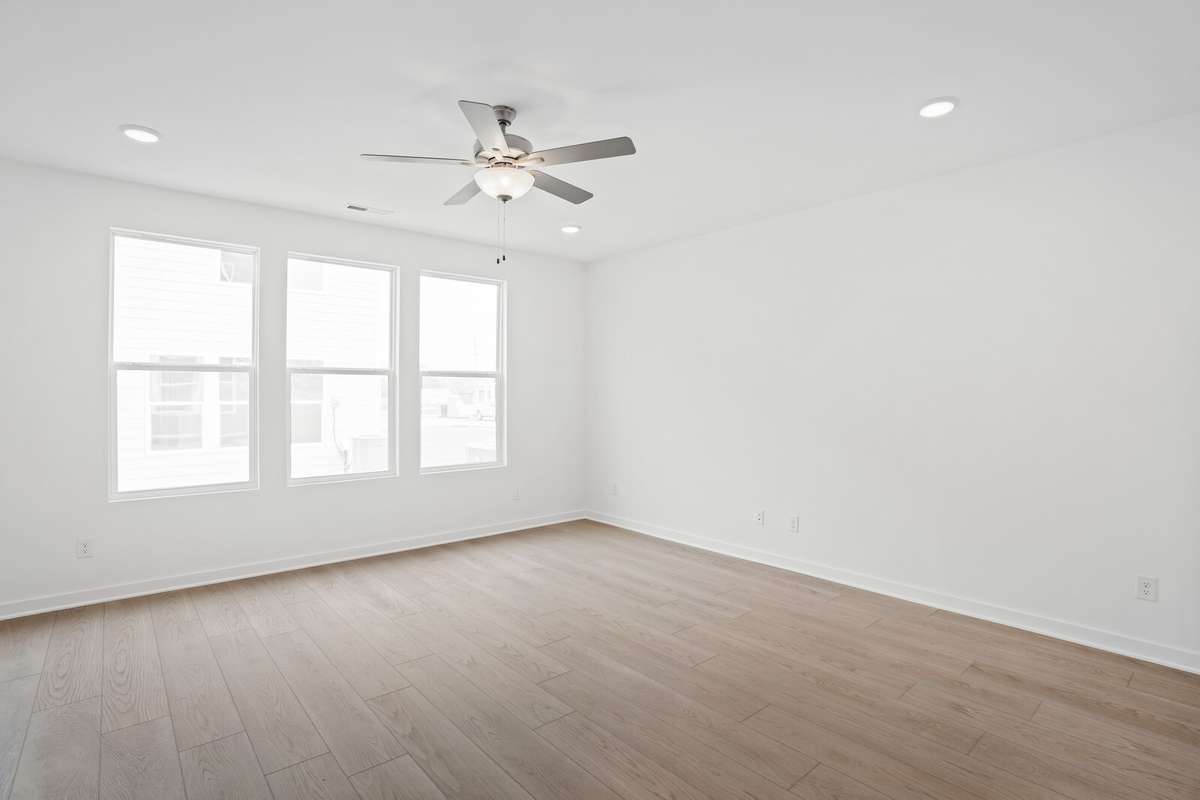 Picture of model home and not of actual home being built.  Colors and selections may vary