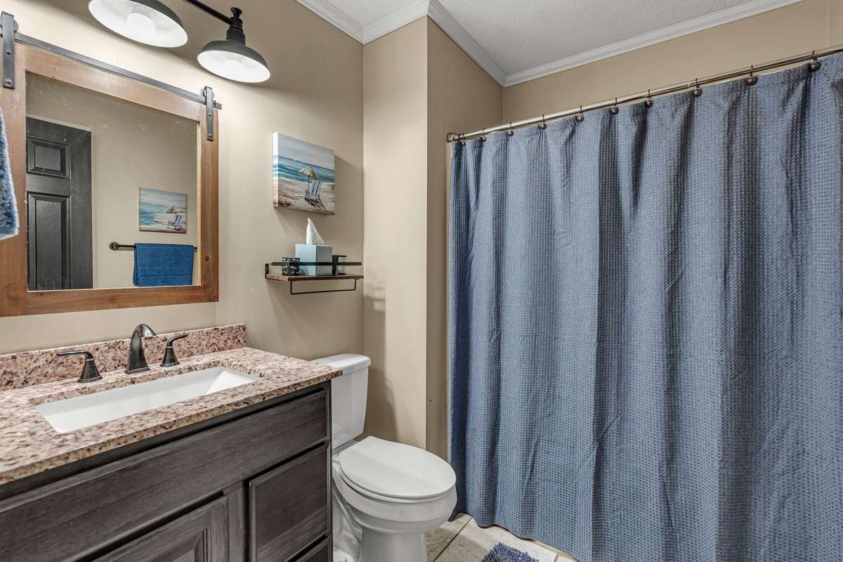 Hall full bath