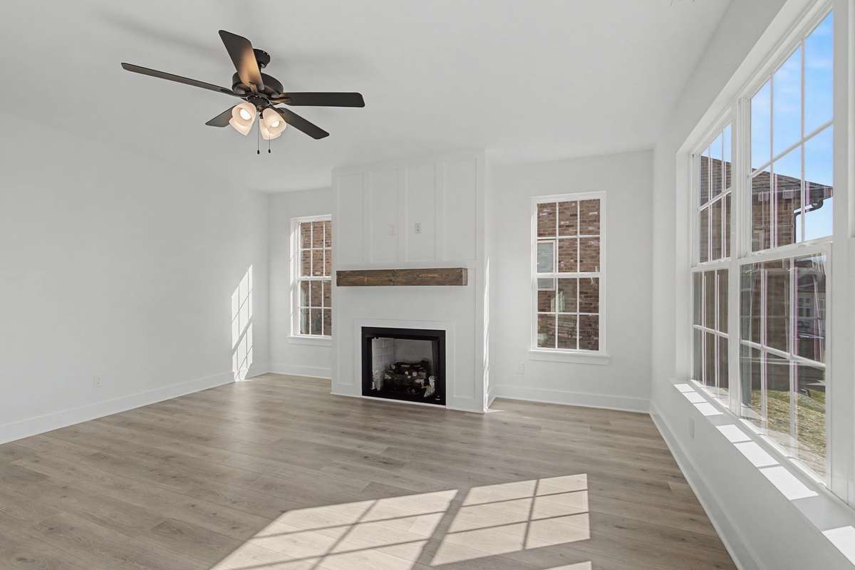Photos of same floor plan but of another finished home in Oak Meadows by Surrey Homes. Photos are for illustration purposes only. Colors and materials may vary.