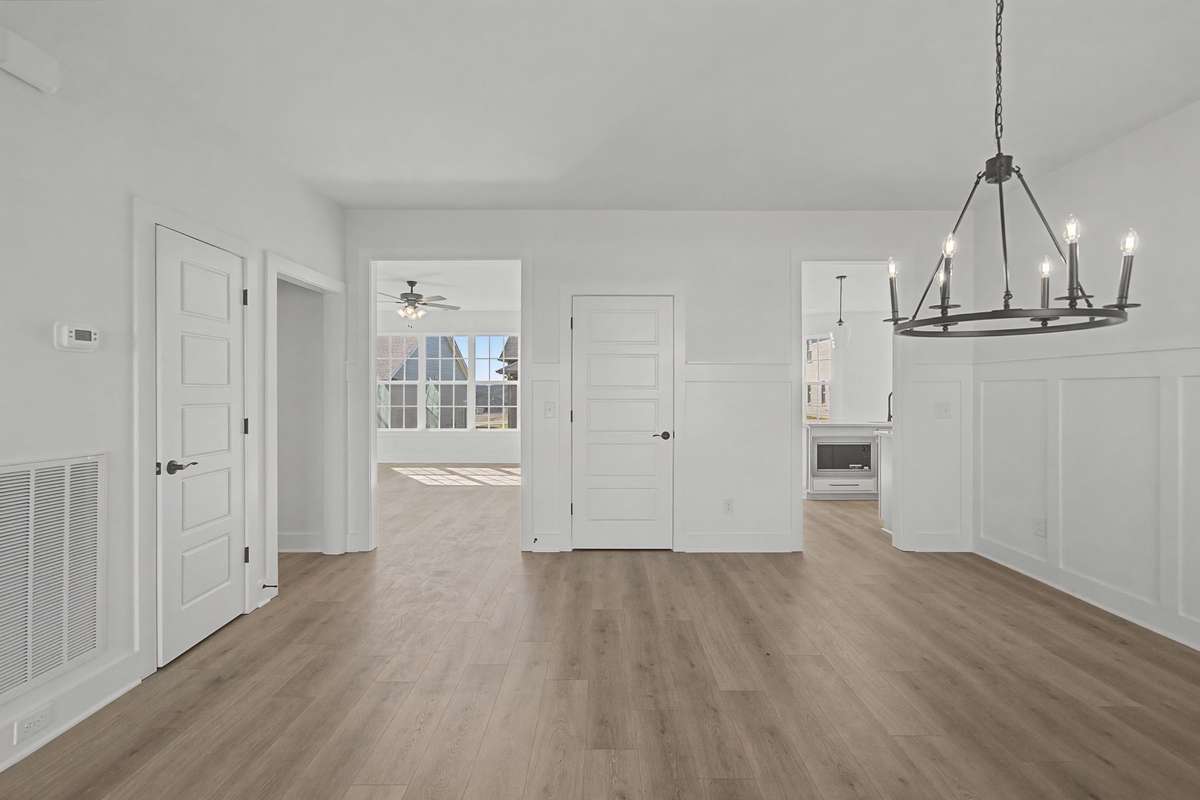 Photos of same floor plan but of another finished home in Oak Meadows by Surrey Homes. Photos are for illustration purposes only. Colors and materials may vary.