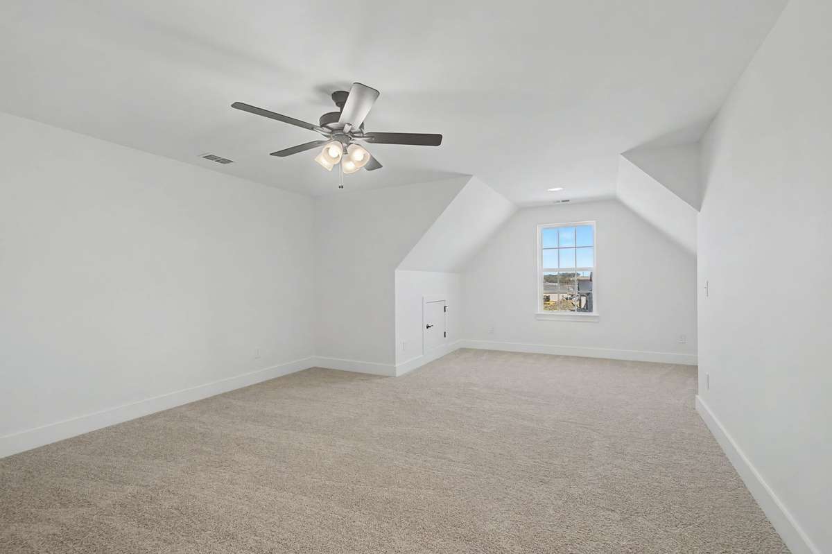 Photos of same floor plan but of another finished home in Oak Meadows by Surrey Homes. Photos are for illustration purposes only. Colors and materials may vary.