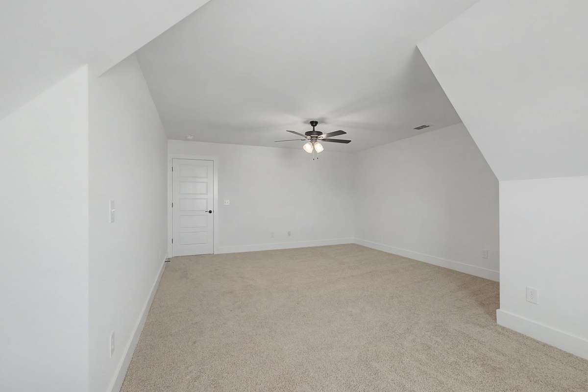 Photos of same floor plan but of another finished home in Oak Meadows by Surrey Homes. Photos are for illustration purposes only. Colors and materials may vary.