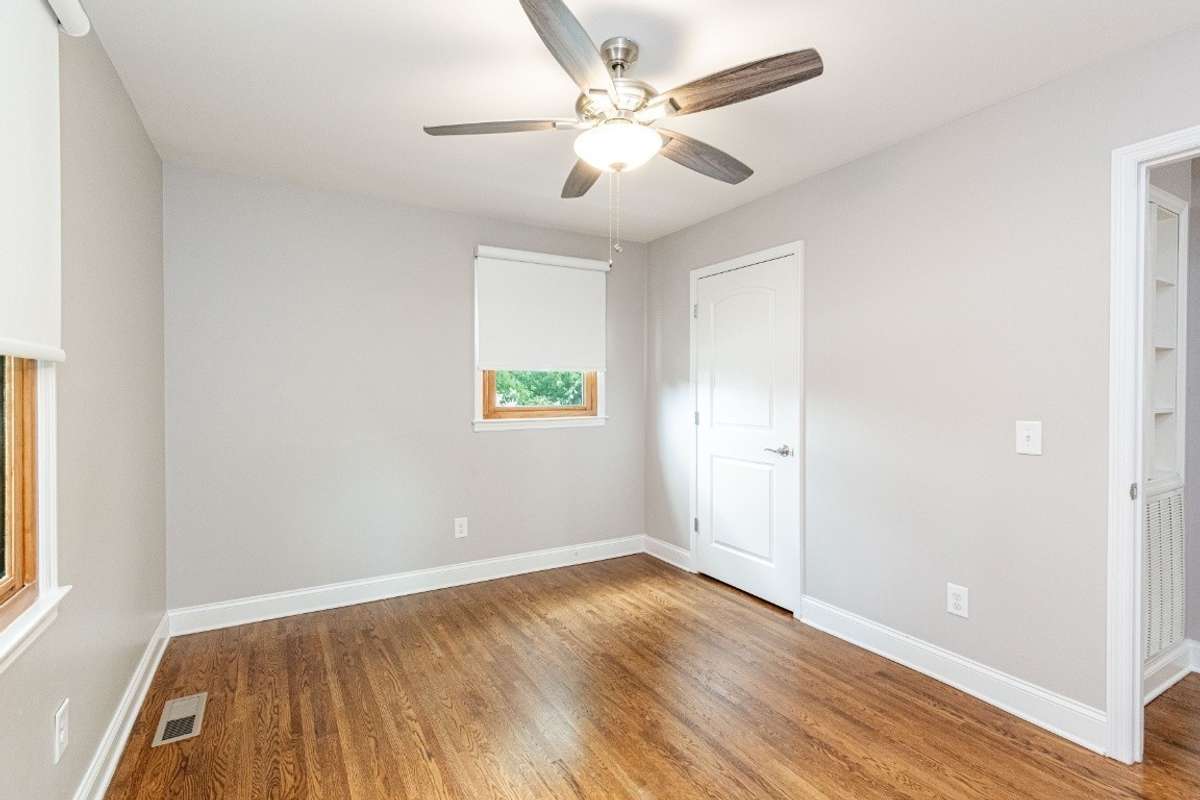 Office, nursery, or hobby room on main floor