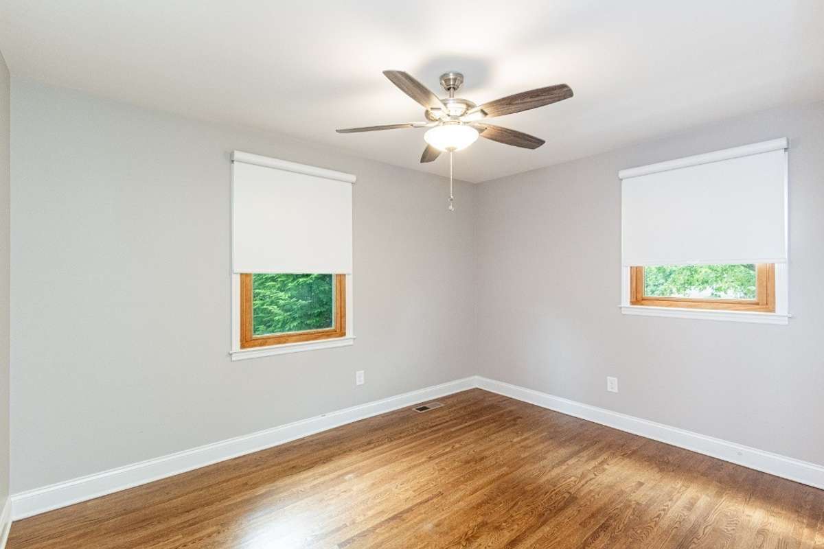 Another large bedroom
