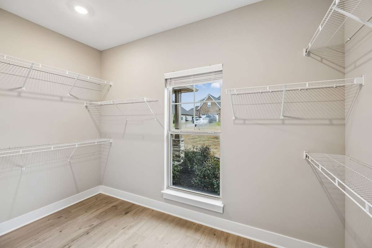 Master Bedroom walk in closet