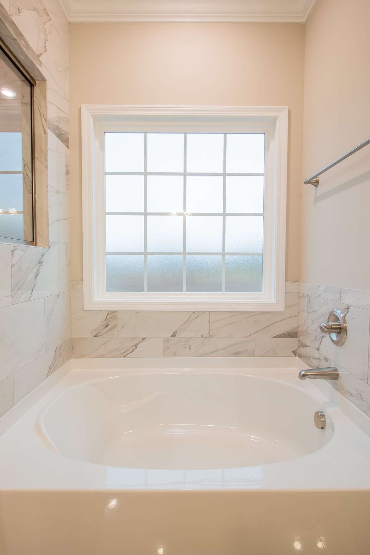 EXAMPLE>>>Soaker Tub with a Window! Great to Relax in After a Long Day!!