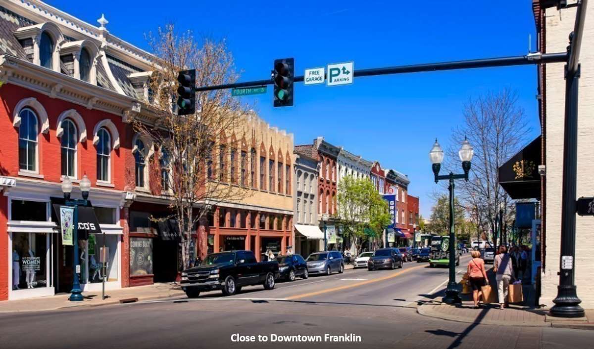 Located approximately 30 minutes from Highlands of Carter's Station, downtown Franklin offers many restaurants, shops, and activities for the whole family.