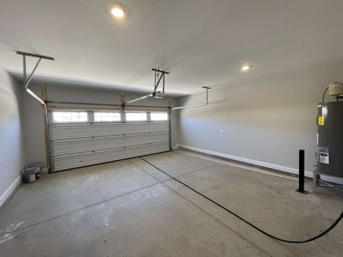 2 car garage!!