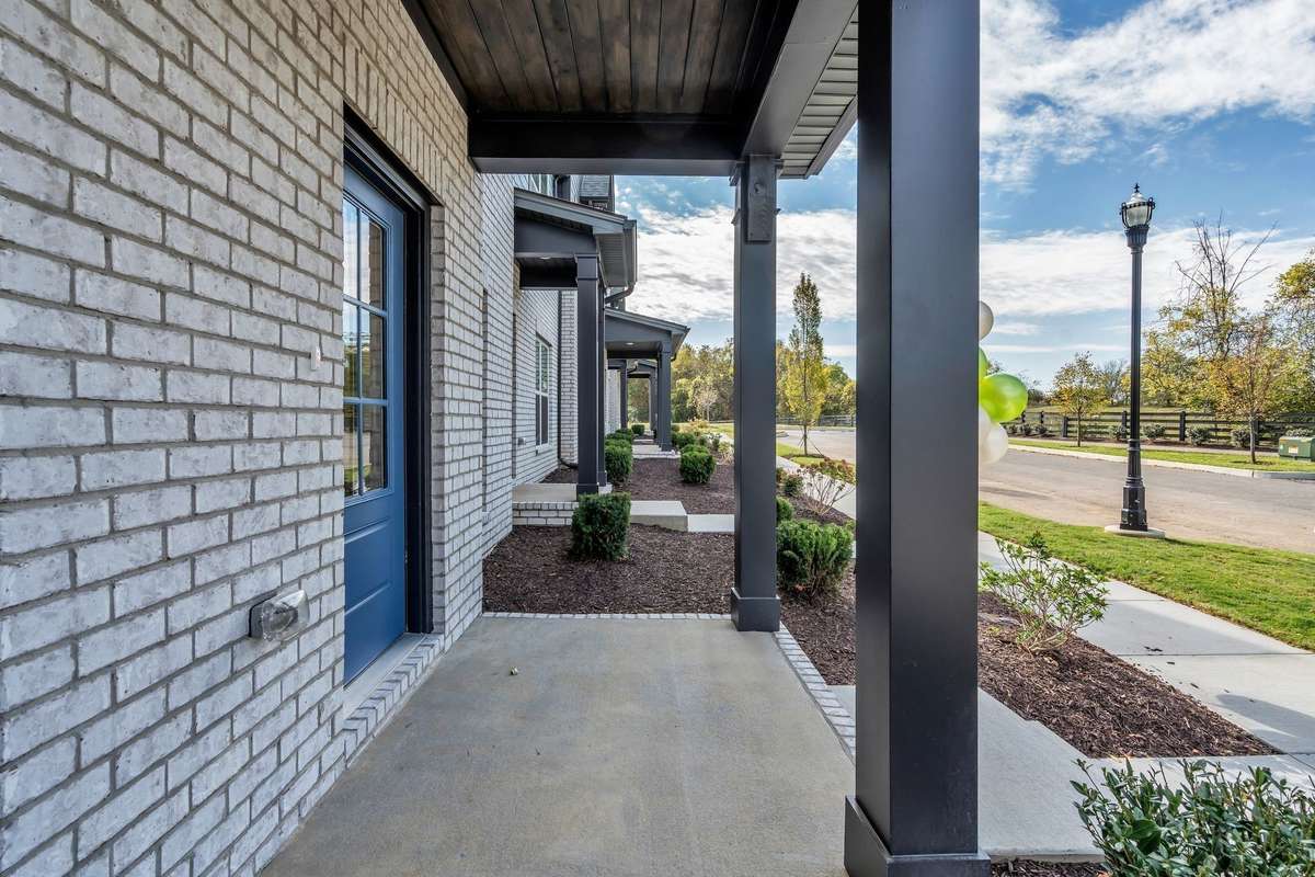 Photos from previously built Grayson floorplan.