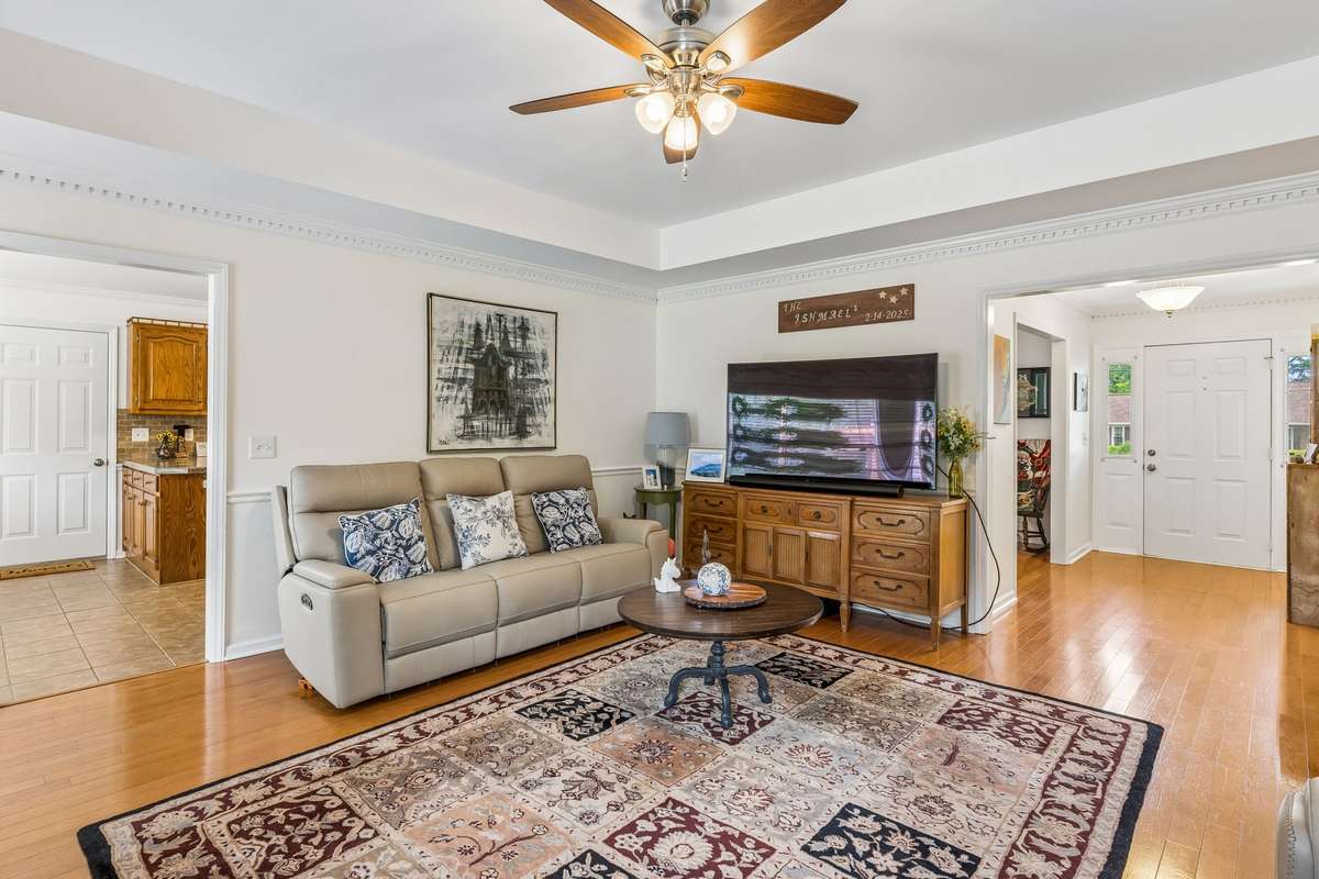 Great room flows nicely into the dining areas and kitchen and all areas have a fresh, neutral color palette!   2104 Red Mile Rd, Murfreesboro, TN 37127