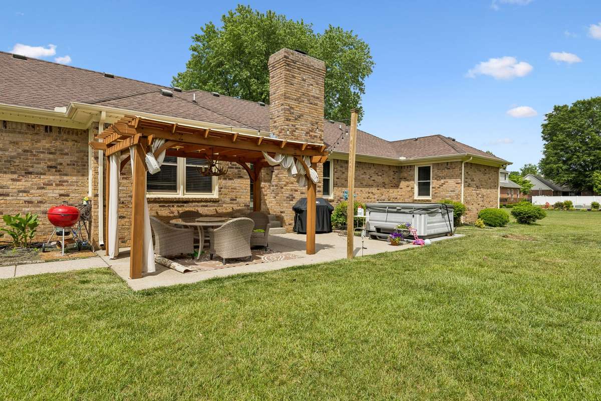 Fantastic patio space has plenty of room for multiple seating arrangements. 2104 Red Mile Rd, Murfreesboro, TN 37127